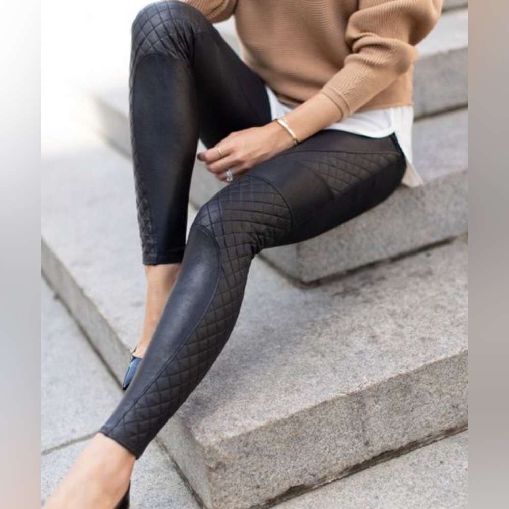 Spanx Faux Leather Moto Leggings – Quilted Size M